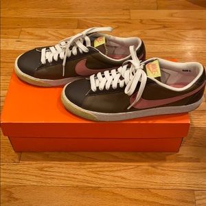 Nike Blazer Low Classic Duke Women’s 8